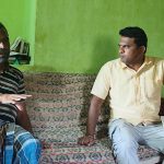 ಡಾ. ಶಿವರಾಜ್ ಅವರಿಂದ ಹುಳಿಯಾರು ಪತ್ರಕರ್ತನಿಗೆ ನೆರವು ಆಕಸ್ಮಿಕ ದೃಷ್ಟಿಹೀನತೆಯಿಂದ ಬಳಲುತ್ತಿರುವ ರಮೇಶ್ ಅವರಿಗೆ ಆರ್ಥಿಕ ಸಹಾಯ