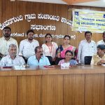 ದೇವನಗುಂದಿ ಗ್ರಾಮ ಪಂಚಾಯಿತಿಯಲ್ಲಿ ಪಂಚ ಗ್ಯಾರಂಟಿ ಯೋಜನೆಗಳ ಕುಂದು ಕೊರತೆ ಸಭೆ ” ನುಡಿದಂತೆ ನಡೆದ ಸರ್ಕಾರ ಕಾಂಗ್ರೆಸ್ ಸರ್ಕಾರ ನೀಡಿದ ಐದು ಪಂಚ ಗ್ಯಾರಂಟಿ ಯೋಜನೆಗಳನ್ನು ಜನರಿಗೆ ಸಕಾಲಕ್ಕೆ ತಲುಪಿಸಿದೆ – ಬಚ್ಚೇಗೌಡ.